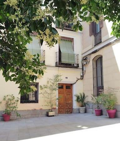 Apartamento Con Patio En Madrid Centro Bagian luar foto
